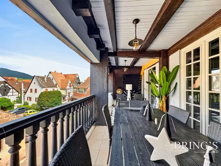 rare à eguisheim – maison ancienne avec gîte  caveau et terr