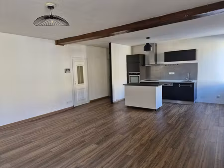appartement 71 m2 avec cave et stationnement