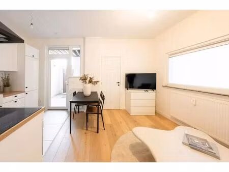 appartement à louer à camille huysmanslaan anvers (vbe36726)