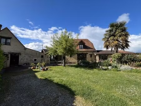 maison de luxe de 6 chambres en vente à plazac  france