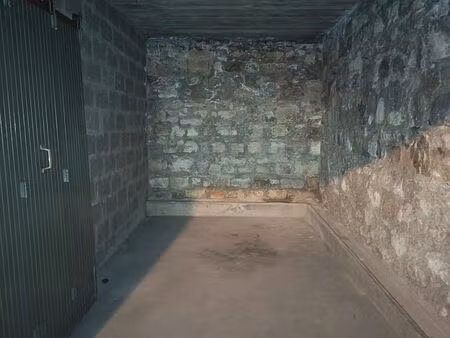 garage à montreuil (93100)