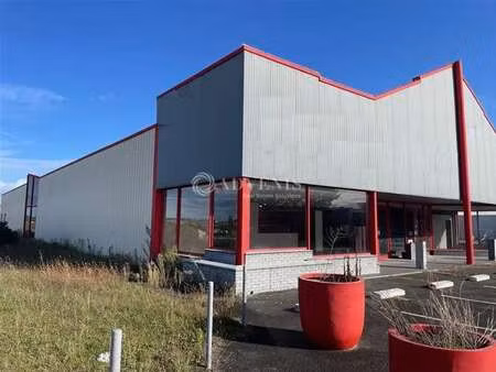 vente commerce saint germain du puy 18390 1200m²