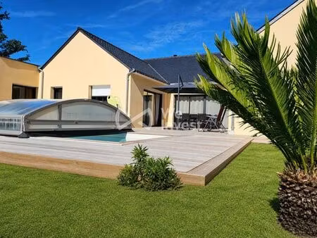 maison de 9 pièces de luxe en vente à besné  france
