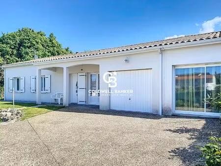 sous compromis saintes maison de plain pied avec garage