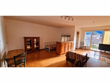 grand appartement t2 avec cave et garage - pied à terre ou investissement locatif