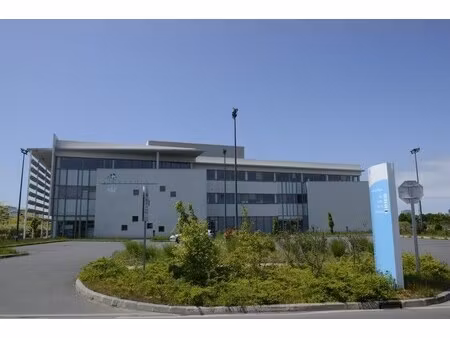 location bureaux 702 m²