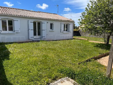 location maison 4 pièces  77.00m²  les sables