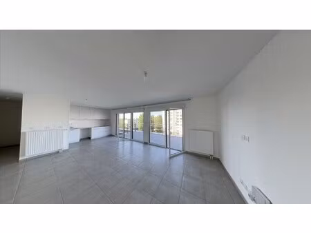 location appartement 4 pièces 92m²
