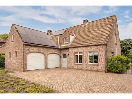 huis te koop in beerse met 3 slaapkamers