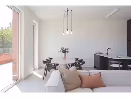 appartement te koop in sint-lievens-houtem met 2 slaapkamers