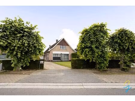 huis te koop in schendelbeke met 5 slaapkamers