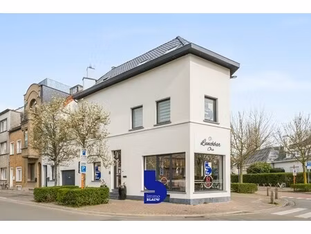 commercieel te koop in oostende met 3 slaapkamers