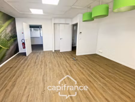 vente commerce 4 pièces 90 m² le haillan (33185)