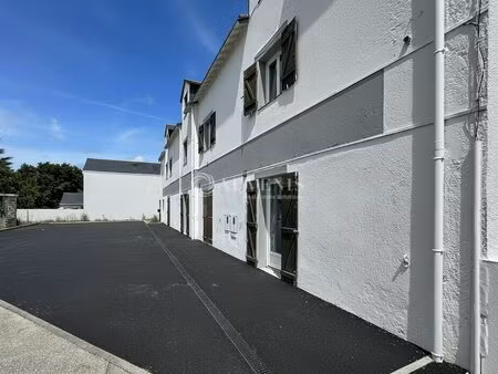 vente commerce treillieres 44119 42m²