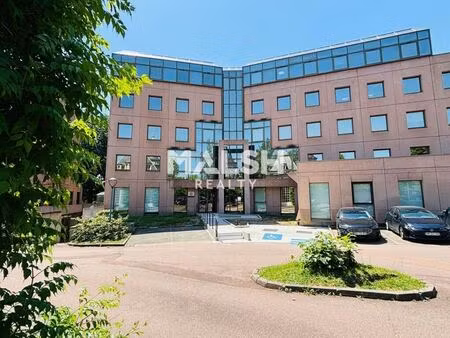 vente bureaux 114 m²