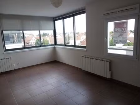 a louer une piece - quartier junot
