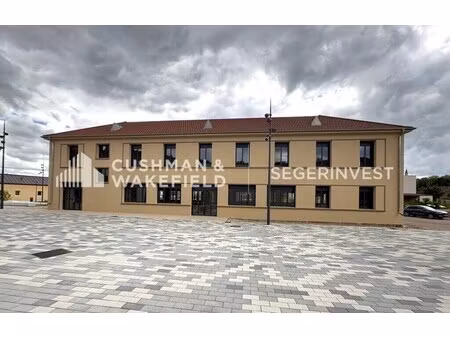 location commerce le creusot 71200 283m² à 1009m²