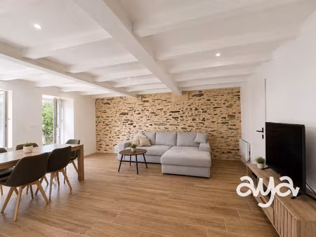 maison en pierre rénovée – 98 m² – charme de l'ancien et