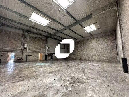 location local d’activités goussainville 95190 943m²