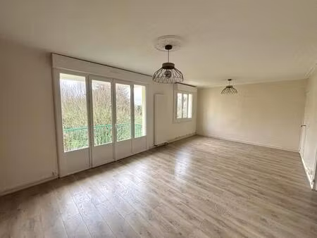 location appartement 3 pièces 68m² nantes 44300
