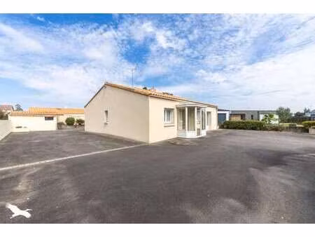 vente maison à mouilleron-le-captif (85000) : à vendre / 91m² mouilleron-le-captif