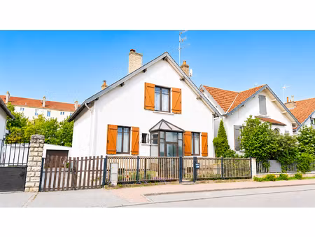 maison de 115 m2 - quartier maladiere