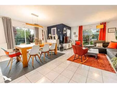 vente maison à châteaulin (29150) : à vendre / 122m² châteaulin