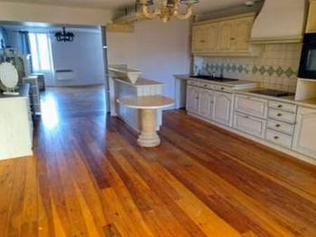 location appartement 6 pièces et plus meublé à fenioux (79160) : à louer 6 pièces et plus 