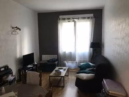location appartement 2 pièces à mayenne (53100) : à louer 2 pièces / 48m² mayenne