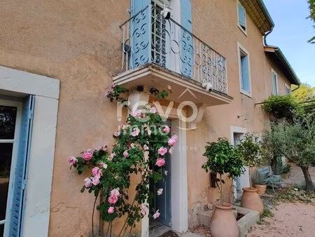 mas de village de charme rénové avec goût !