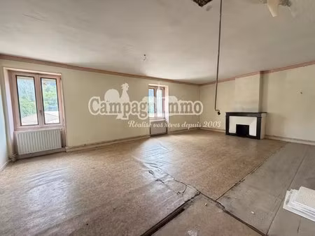 appartement à rénover avec des combles