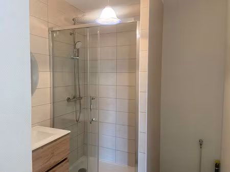 location appartement 2 pièces 35 m² à roche-la-molière (42230)
