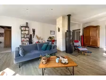 maison 6 pièces - 153 m²