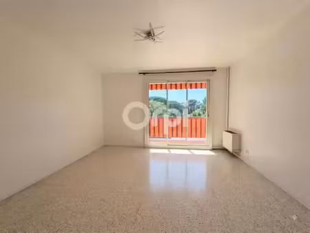 location appartement 3 pièces 69 m² à toulon (83100)