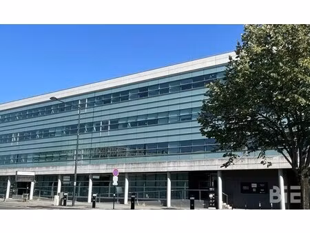 location bureaux 164 m² à 1 894 m²