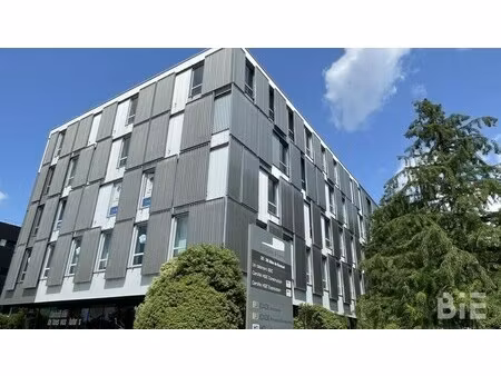 location bureaux 318 m² à 1 302 m²