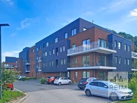 appartement 1 ch avec balcon au 2ème étage