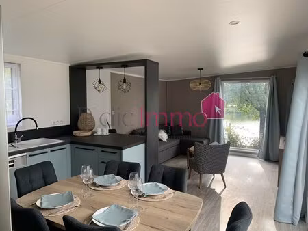 chalet 3 chambres haut de gamme situé dans un domaine sécurisé avec piscine à 1 km de la..