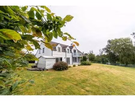 charmante villa avec des beaux volumes - vur sur etang !