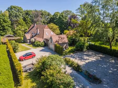 superbe villa en bordure de champs