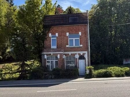 maison à vendre avec terrasse et 3 chambres   jambes (vbe36425)