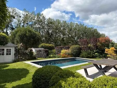 superbe maison 4 ch + bureau  piscine  garage  peb a !