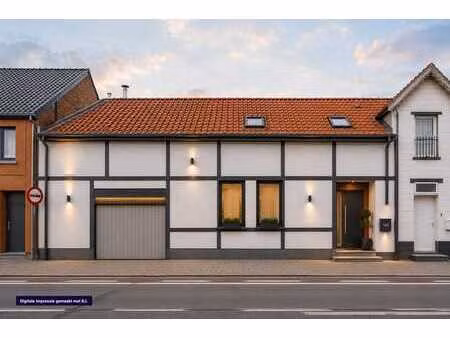 karaktervolle hoevewoning met 3 slaapkamers  gezellige bi...
