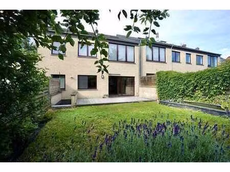 magnifique appartement à louer à lembeek