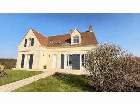 noailles proche   beauvais a 5 min..maison 170m² habitables  6 pièces  sous-sol total  pis