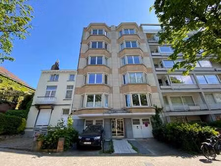 uccle coghen: lumineux appartement de caractère 116m²