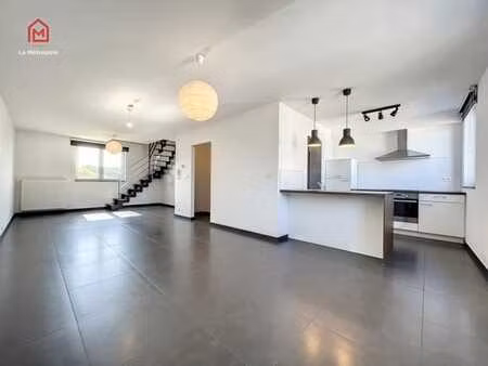 beau duplex de 90 m² 2 ch cave et jardin en parfait état !