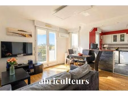 vente appartement 3 pièces à issy-les-moulineaux (92130) : à vendre 3 pièces / 72m² issy-l