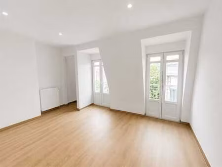 studio (étudiants)