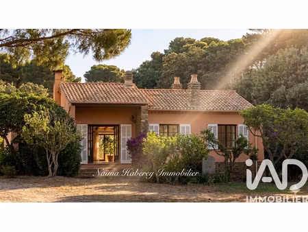 vente locaux professionnels 7 pièces 150 m² à hyeres (83400)  2 060 000 €